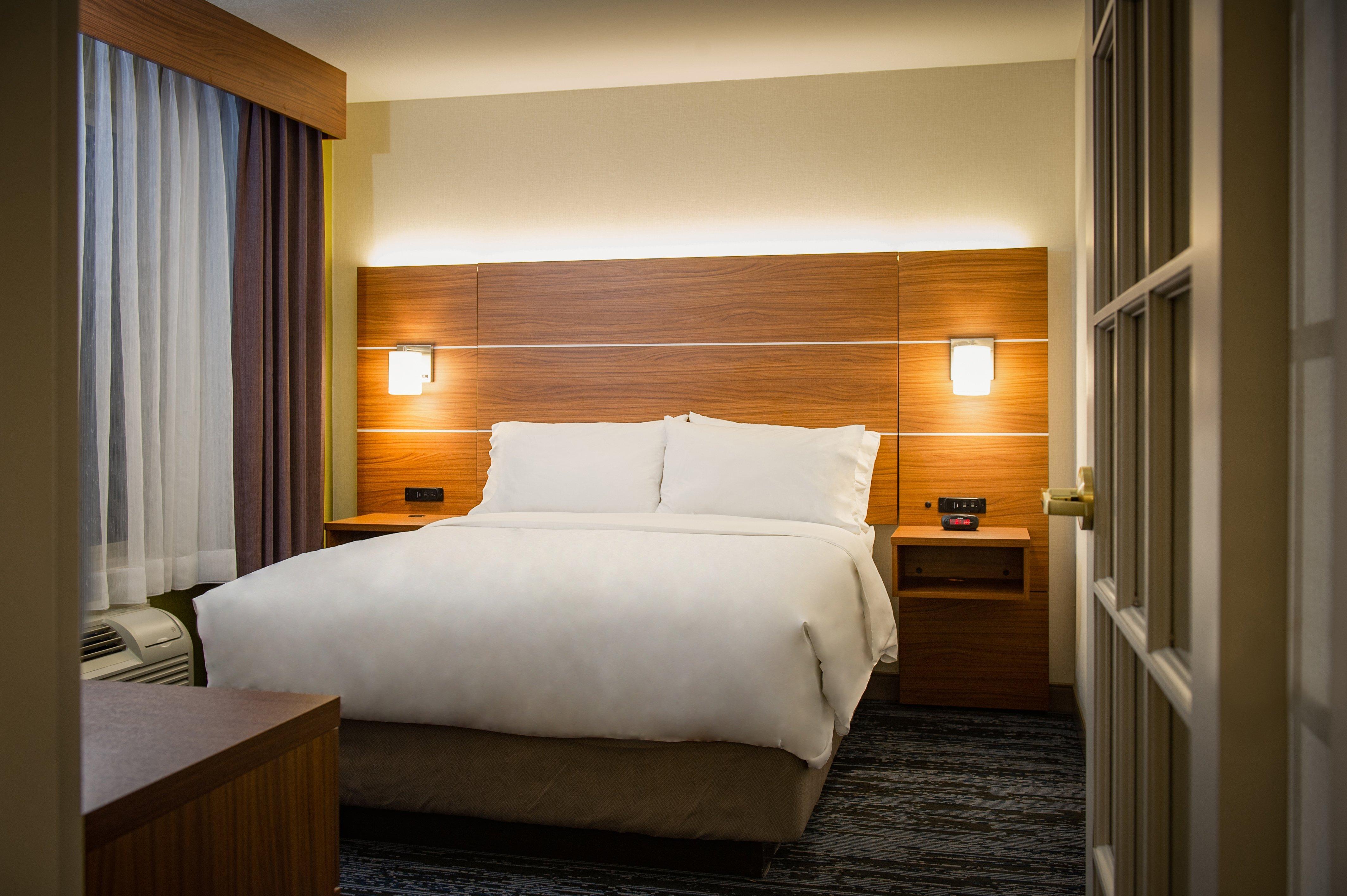 Holiday Inn Express & Suites Wausau By Ihg Weston Bagian luar foto